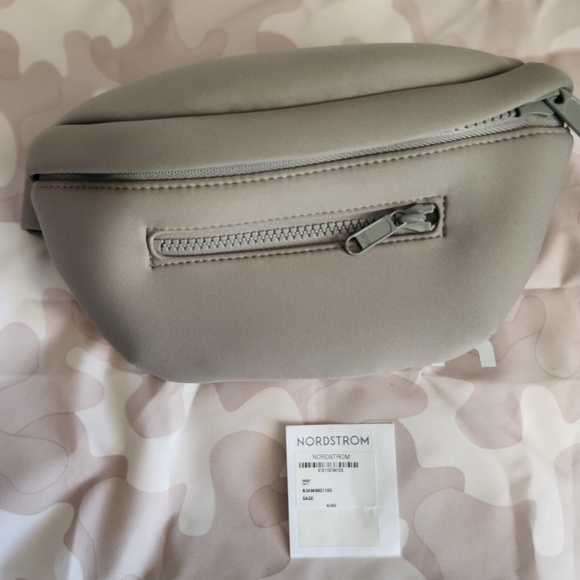 Dagne Dover Ace Neoprene Belt Bag Fanny Pack Sage Green Limited Dust Bag NWT - Picture 2 of 7